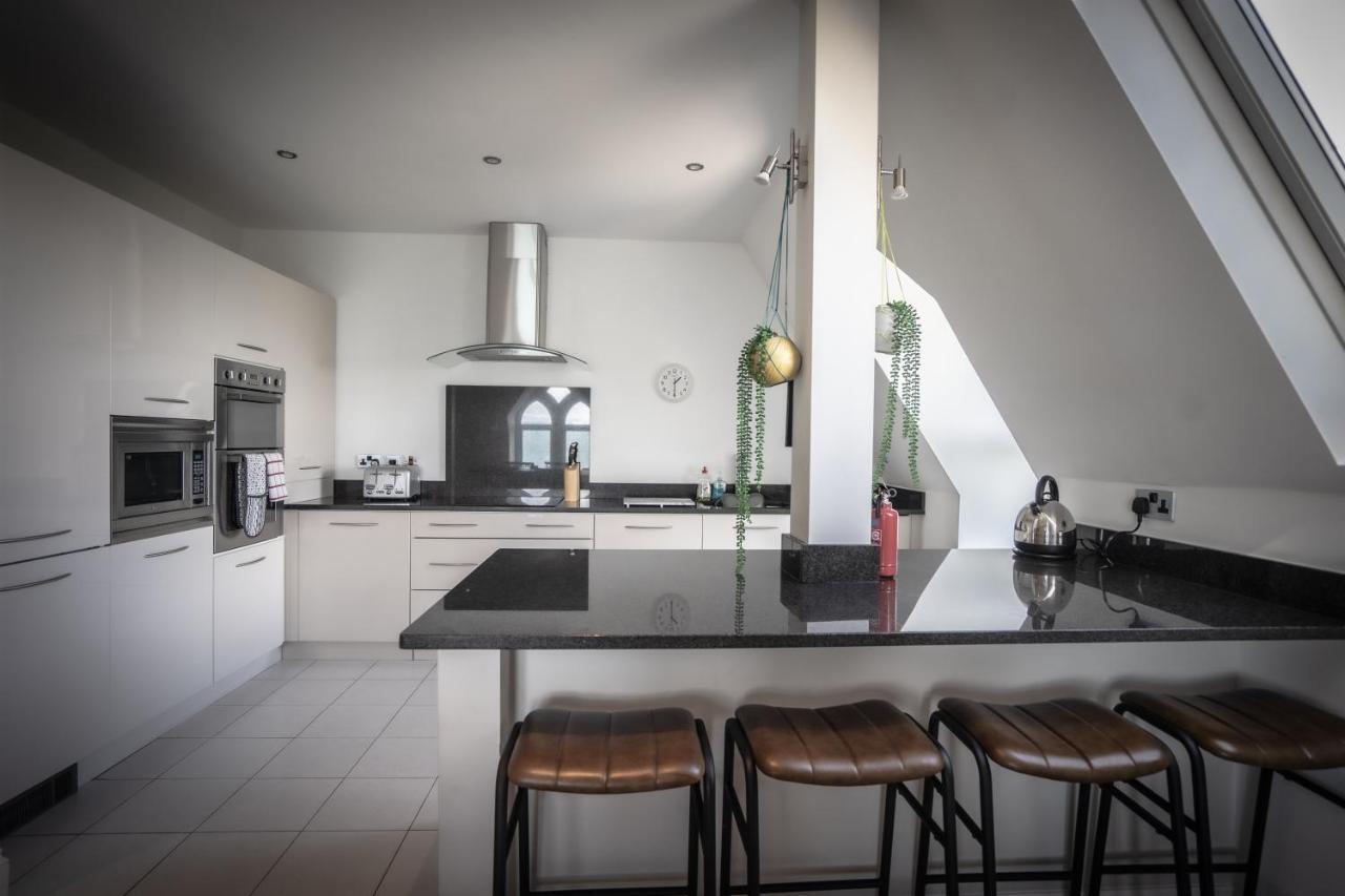 Victorian Penthouse With Panoramic Sea Views Apartman Ilfracombe Kültér fotó